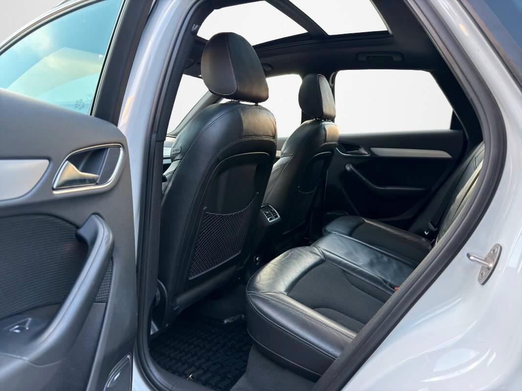 Audi Q3 2.0 tdi 150cv S line Tetto Bose Matrix