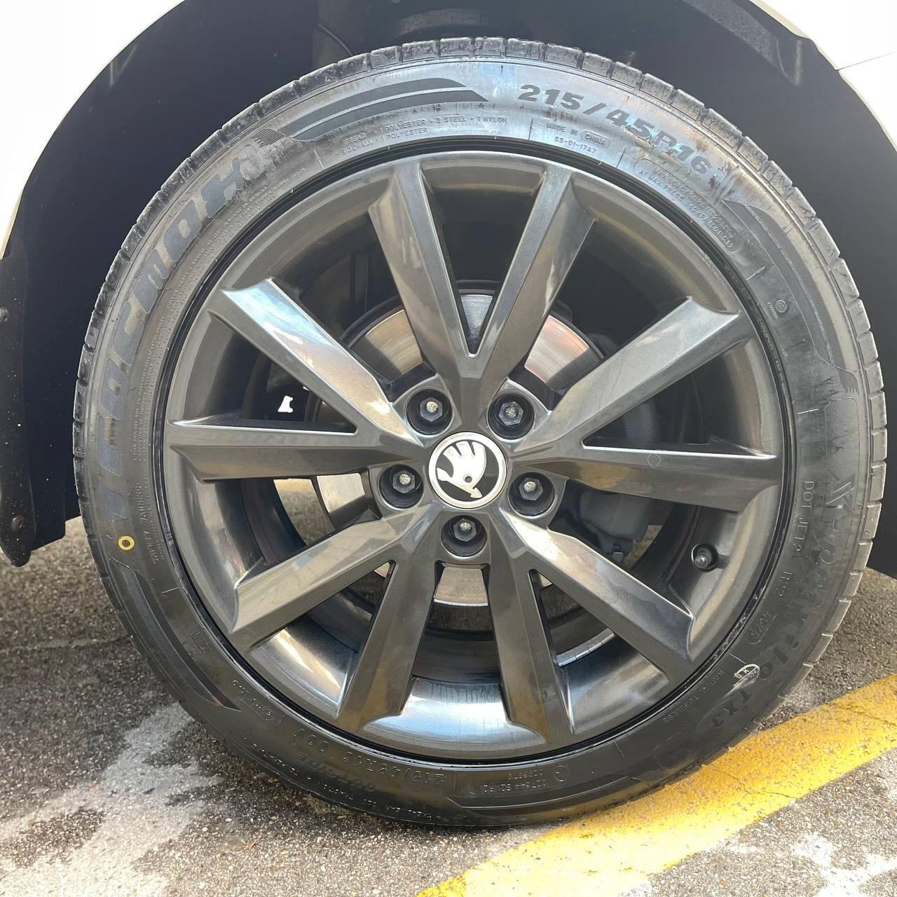 Skoda Fabia 1.4 TDI 75 CV Twin Color Design Edition Nero