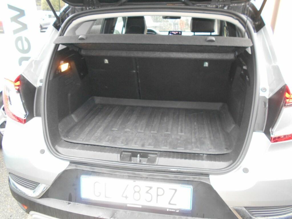 Renault Captur 1.6 E-TECH Hybrid Techno Fast Track Auto