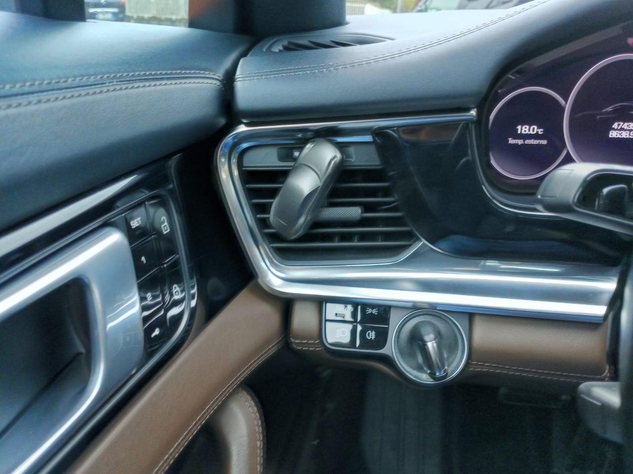 Porsche Panamera Platinum Edition 2.9 4 E-Hy #7565