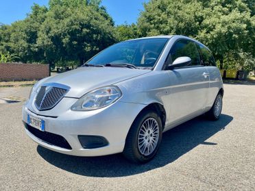 Lancia Ypsilon 1.3 MJT 75 CV Platino