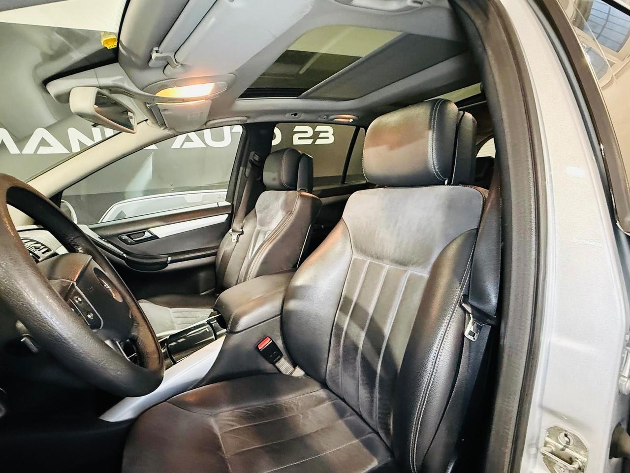 Mercedes-benz R320 d 4Matic Premium Plus*7 POSTI*