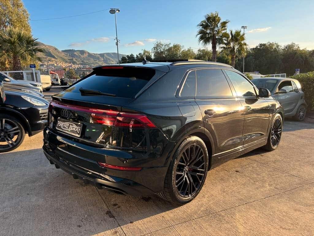 Audi Q8 S line esition 286 cv 2025/ 12.000 KM IVA ESPOSTA Tua a soli 849 Euro al mese