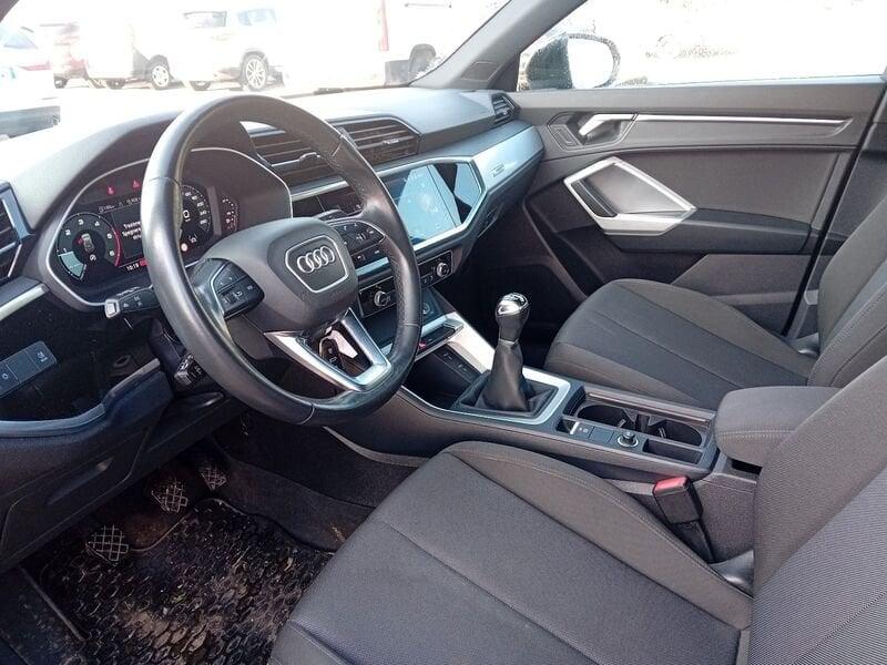 Audi Q3 Q3 35 TDI Business Advanced