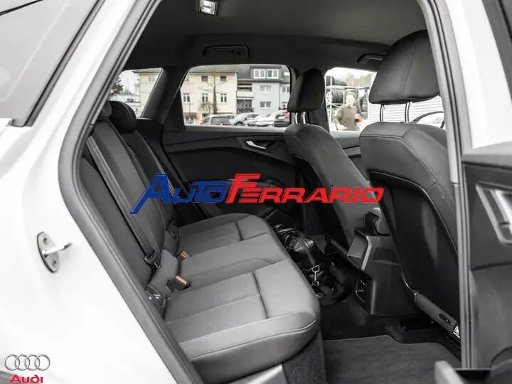 Audi Q4 35 ANDROID AUTO 18" SENS PARK CRUISE CONTROL VETRI SCURI NAVY