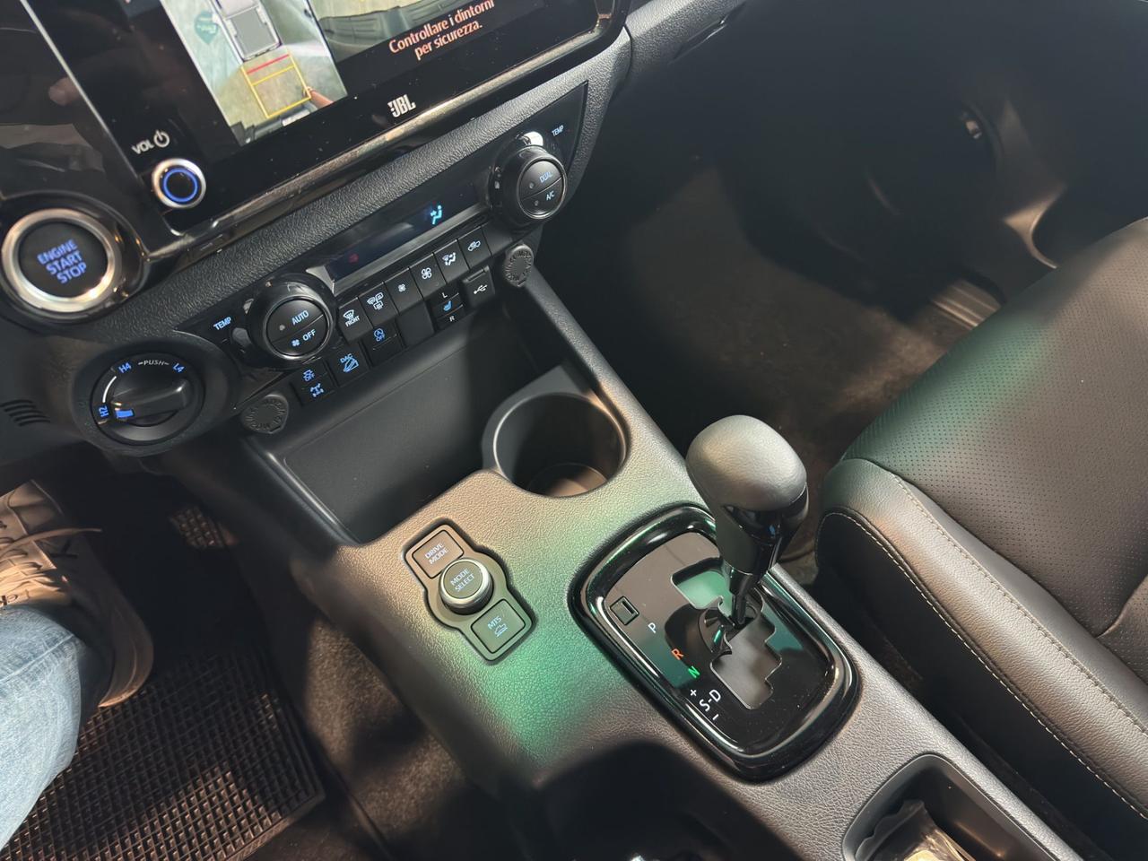 Toyota Hilux 2.8 d-4d 48V double cab Invincible