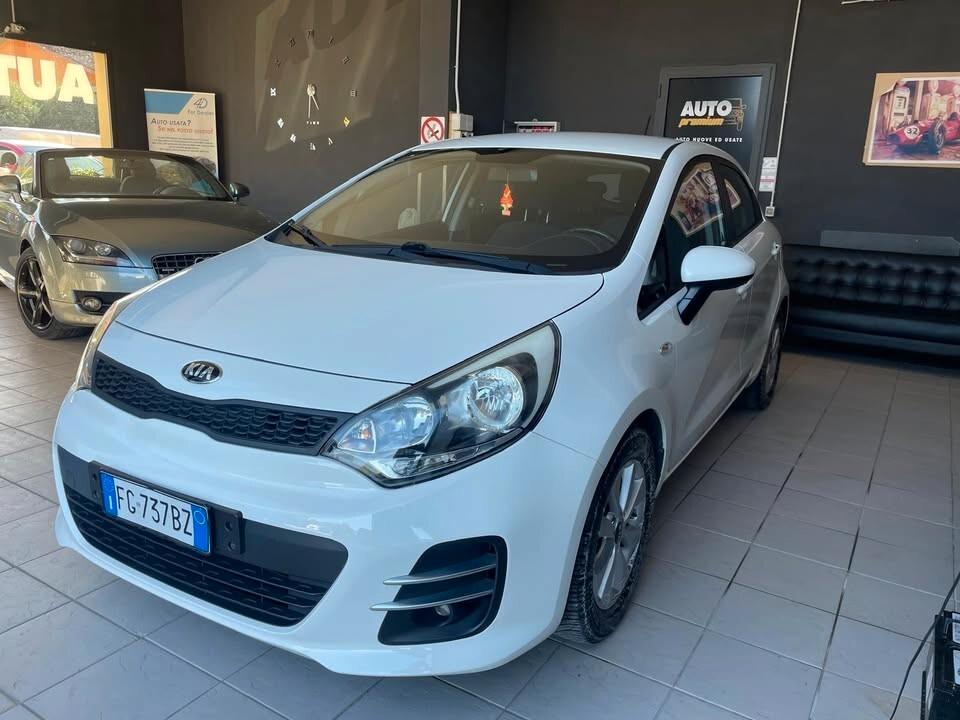 Kia Rio 1.2 CVVT 5p. Cool