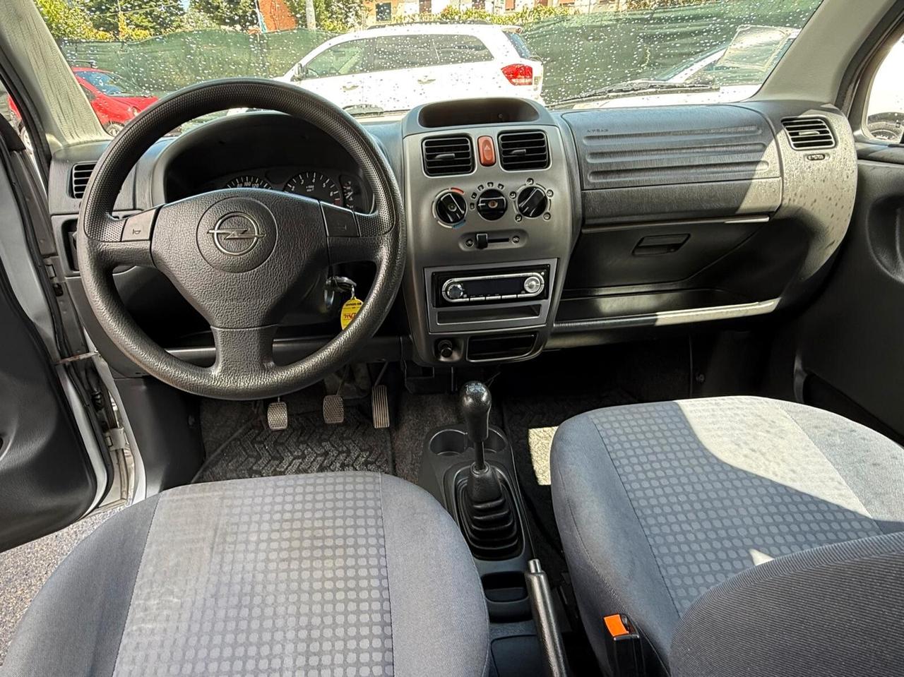 Opel Agila 1.2 16V 'Njoy