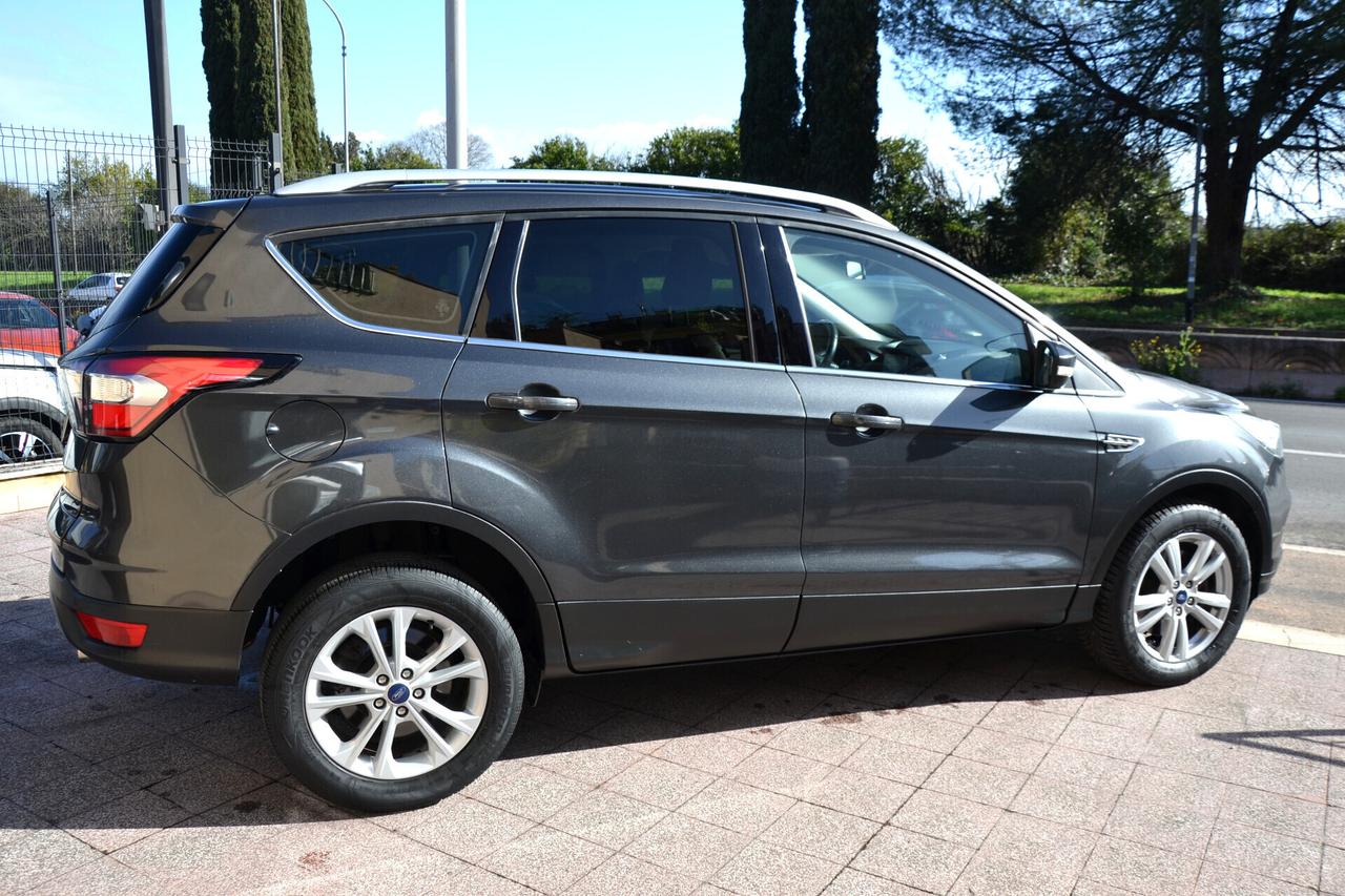Ford Kuga 1.5 TDCi 120CV TITANIUM NAV+TEL+PDC+PRIVACY+CERCHI