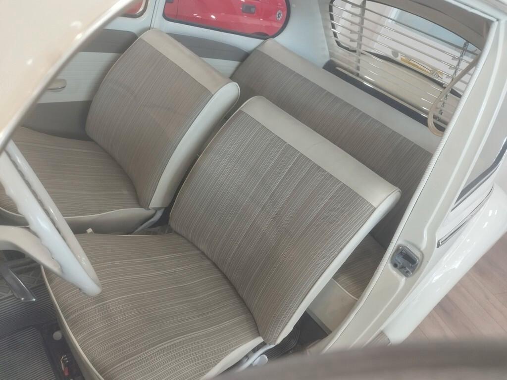 Volkswagen Maggiolino 6 volt vetro piatto ASI + CRS