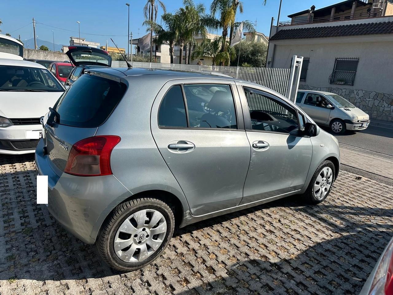 Toyota Yaris 1.3 5 porte Sol-10/2006