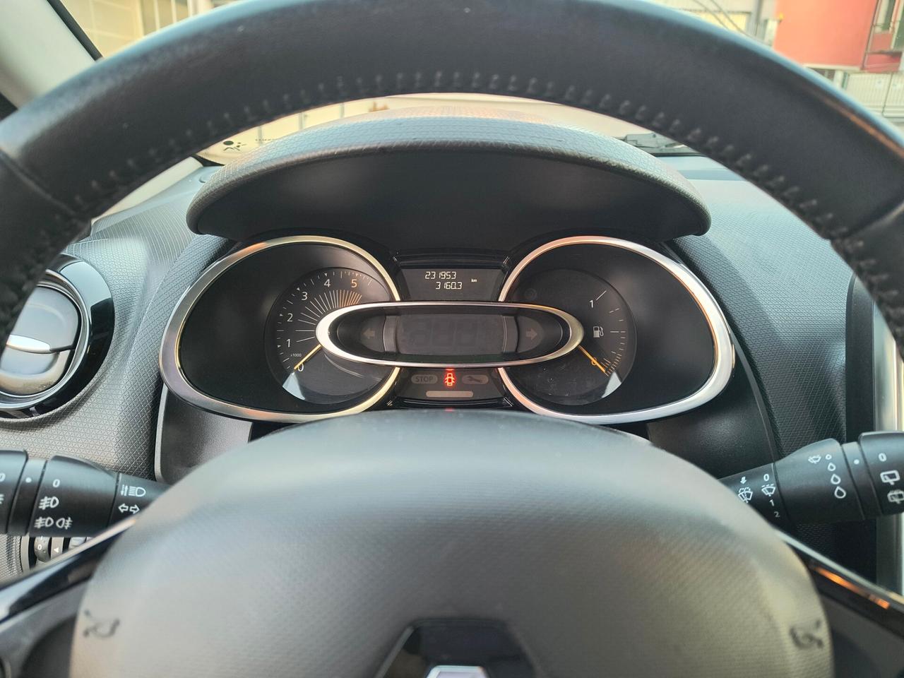 Renault Clio Sporter 1.5 dCi 8V 75CV Costume National