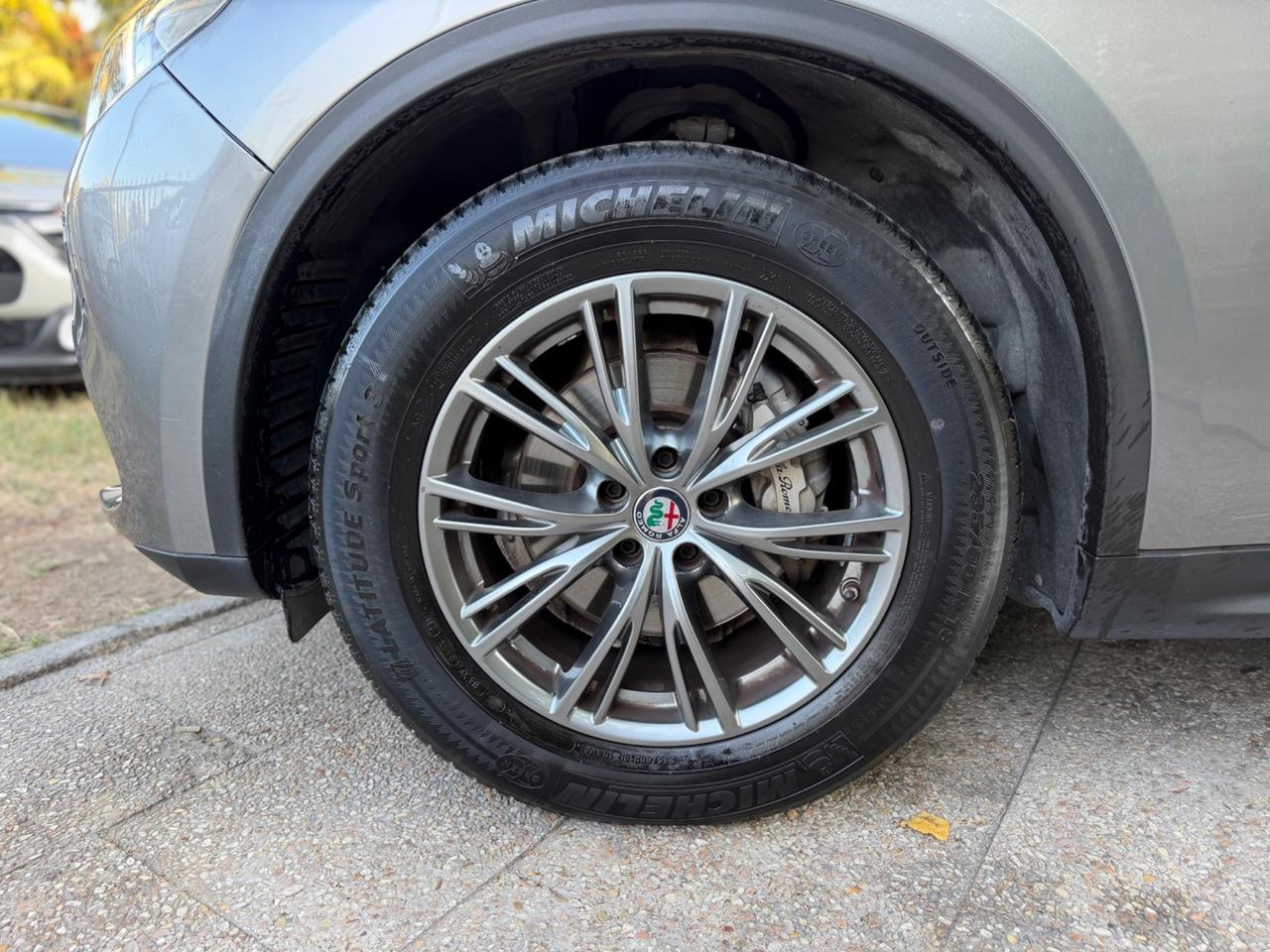 Alfa Romeo Stelvio 2.2 Turbodiesel 210 CV AT8 Q4 Business