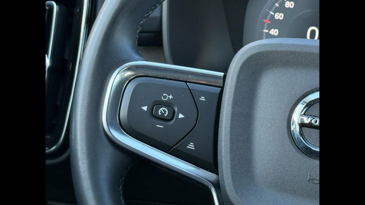 VOLVO XC40 - XC40 1.5 t4 phev Inscription auto my21