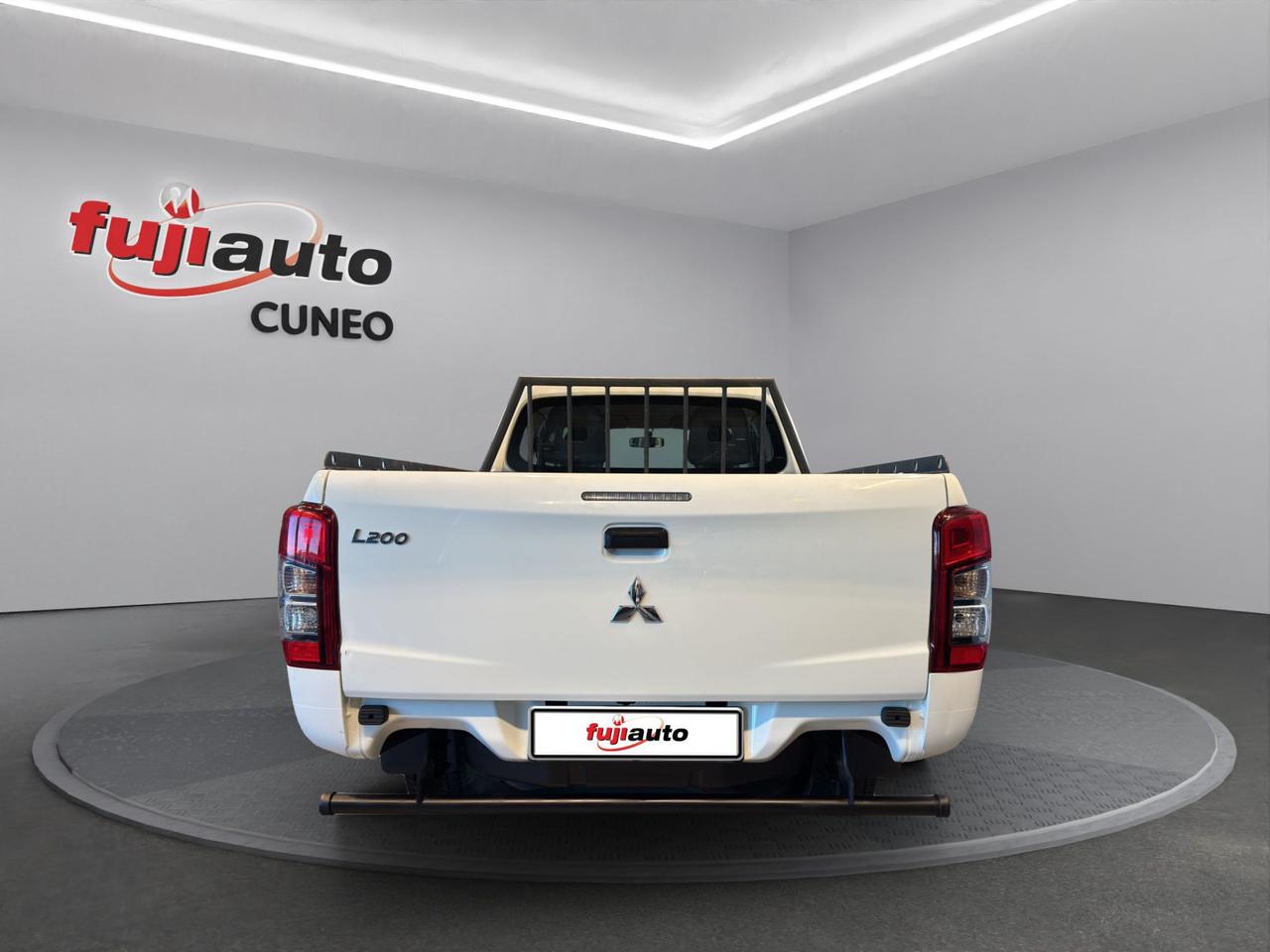 Mitsubishi L200 cl.cab 2.3d Invite Connect 4wd