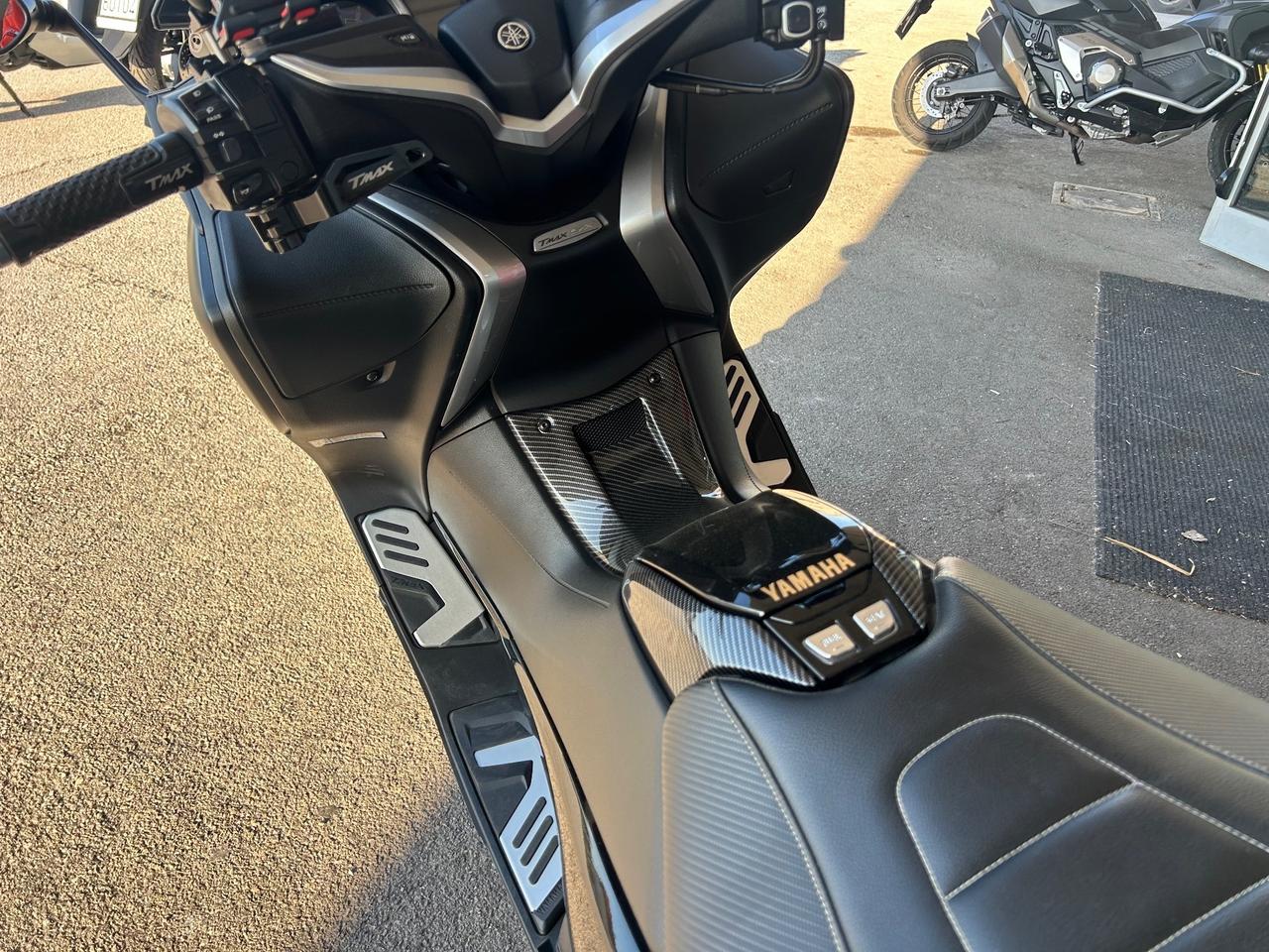 Yamaha TMAX 530 SX