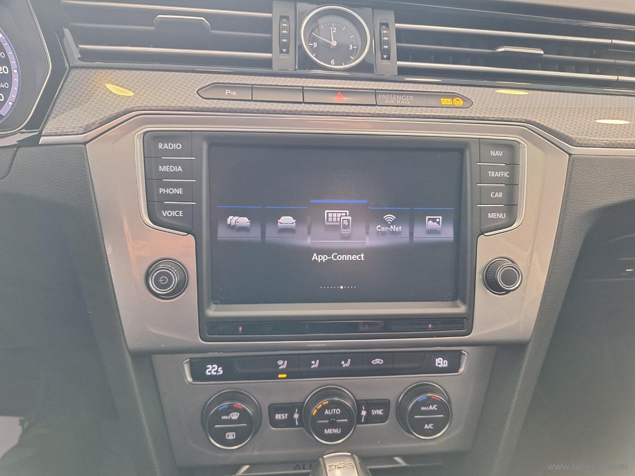 VOLKSWAGEN Passat Bus. Alltr 2.0TDI190 4MOT DSG Ex.