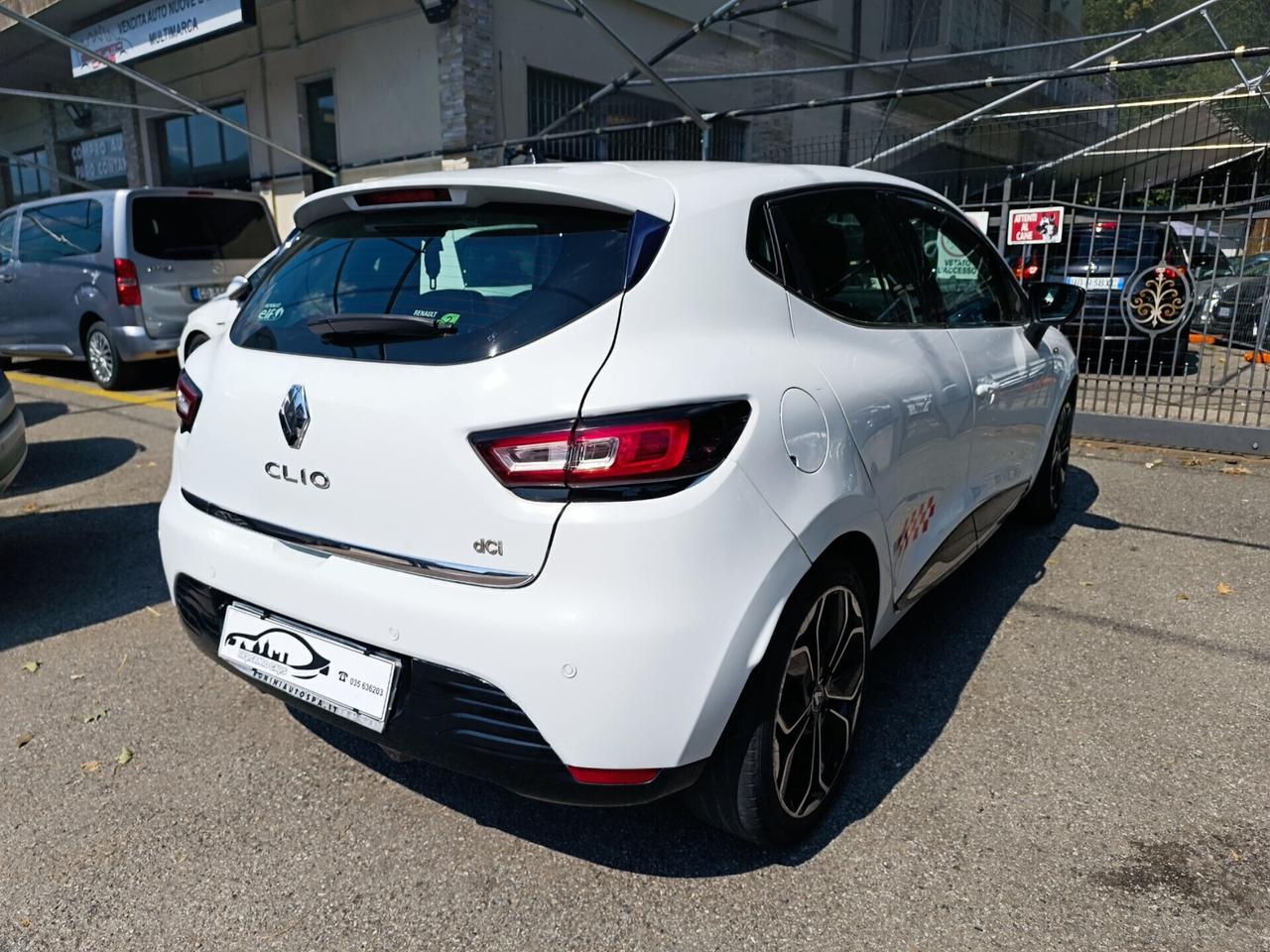 Renault Clio dCi 8V 90 CV EDC 5 porte Moschino Zen