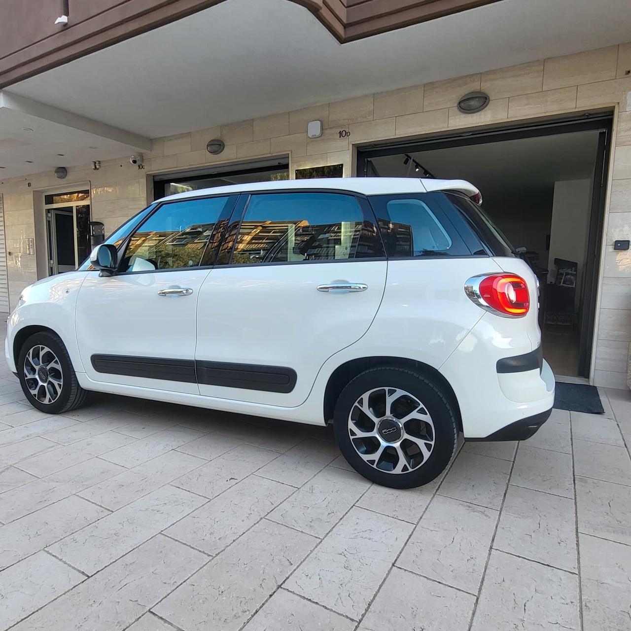 Fiat 500L 1.3 Multijet 95 CV Dualogic Mirror