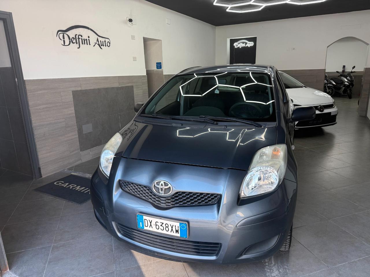 Toyota Yaris 1.0 5 porte