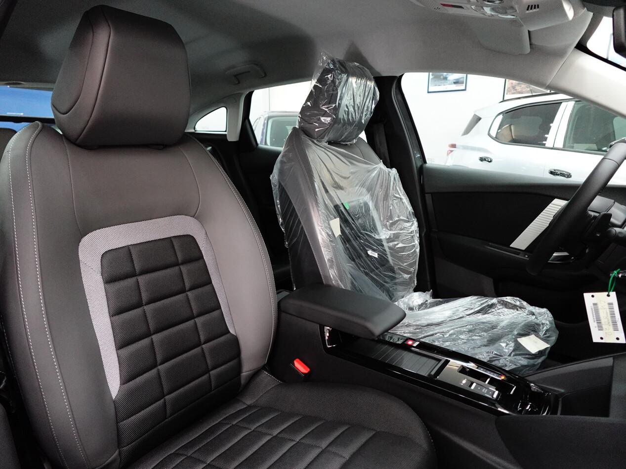 Citroen C4 1.2 PureTECH 130 CV EAT8 PLUS