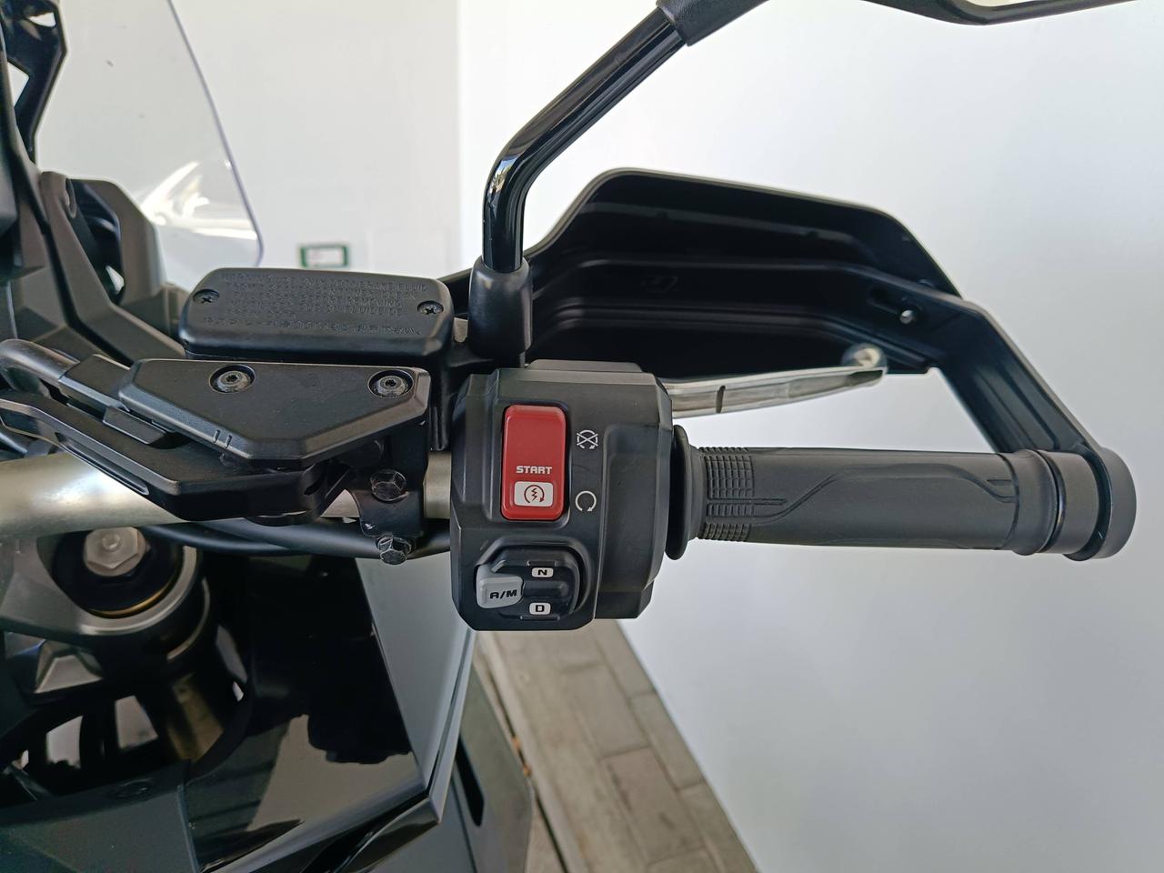 Honda X-ADV - X-ADV 750 DCT Abs my21