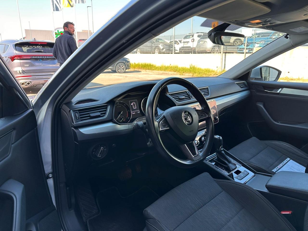 Skoda Superb 1.6 TDI Wagon Executive