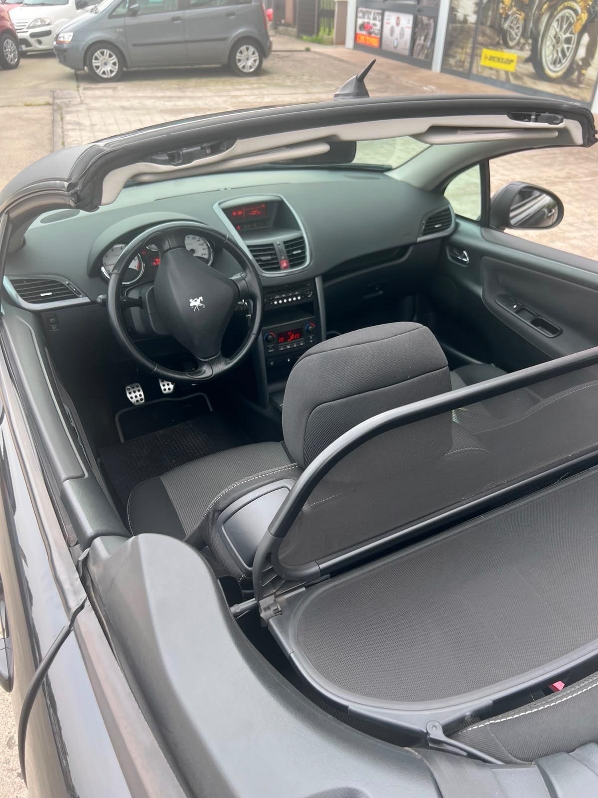 Peugeot 207 1.6 VTI CC ROLAND GARROS