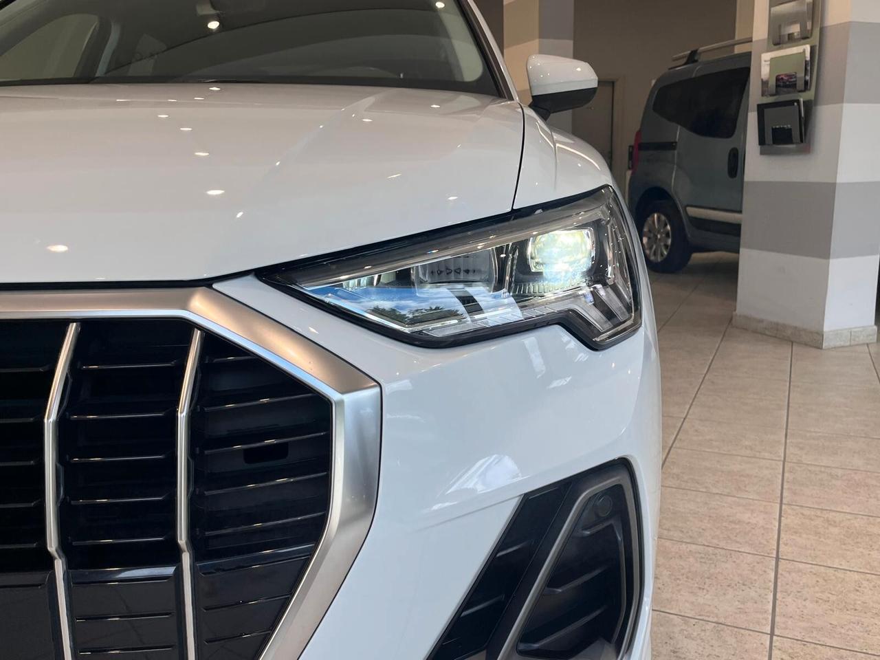 Audi Q3 35 TDI S tronic line edition