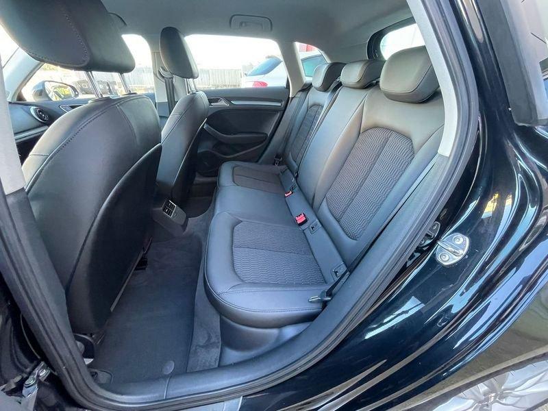 Audi A3 A3 SPB 1.6 TDI 105 CV Ambiente