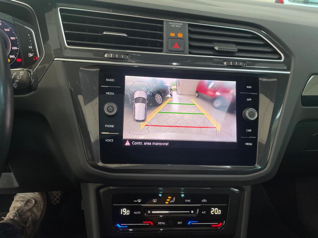 Volkswagen Tiguan 2.0 TDI 150 CV SCR DSG Elegance Tetto