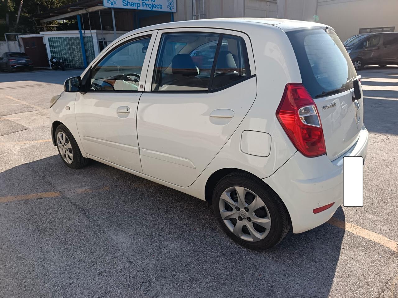 Hyundai i10 - 1.1 GPL Classic Plus SCAD. GPL 2033 OK NEOPATENTATI