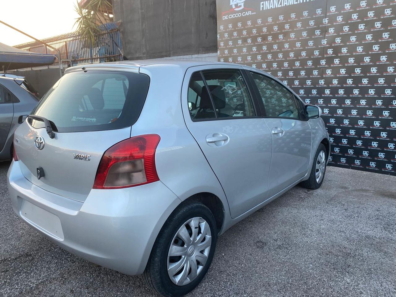 Toyota Yaris 1.3 5 porte Navi