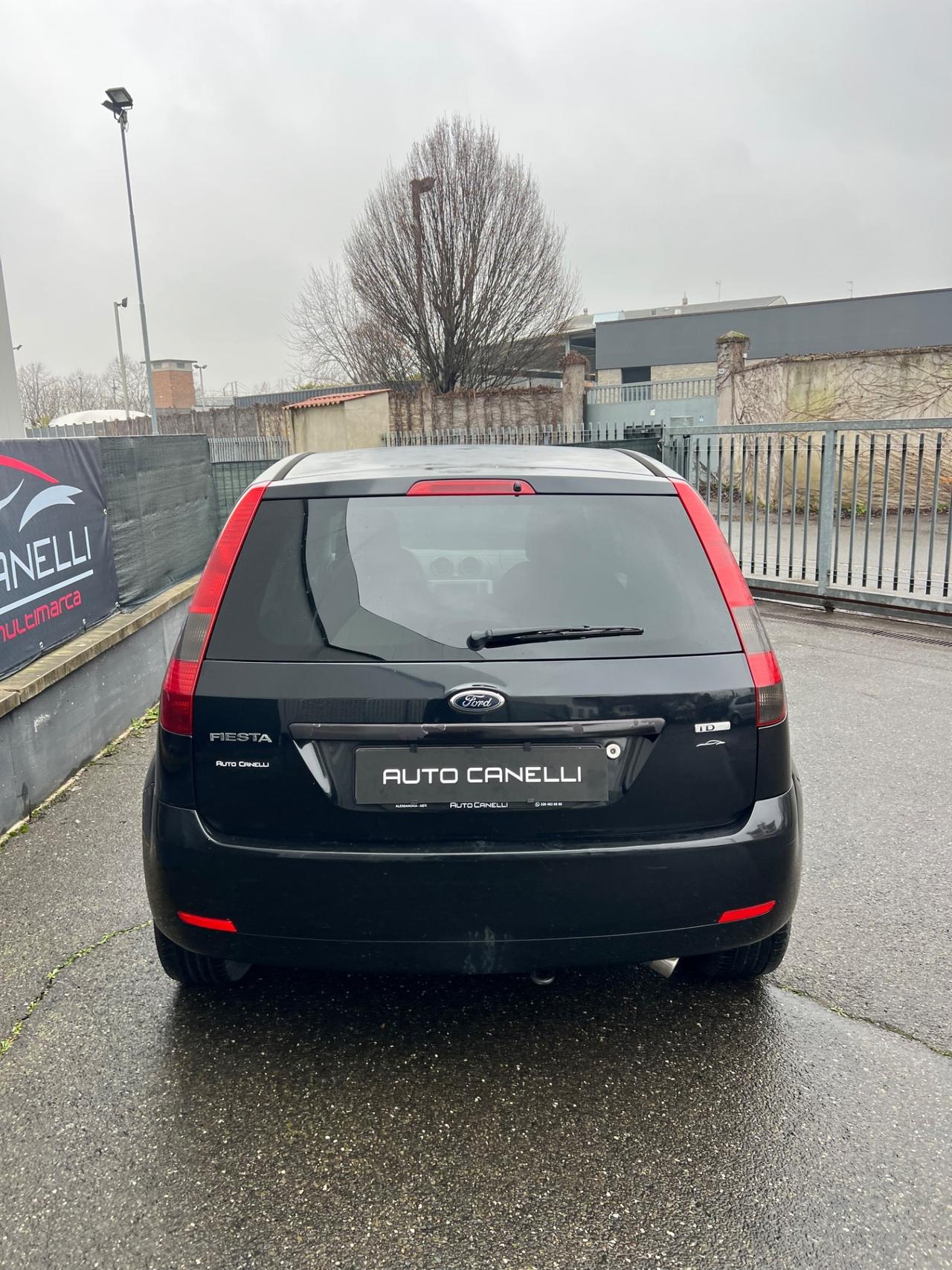 Ford Fiesta 1.4 TDCi 5p. Ghia NEOPATENTATI OCCASIONE