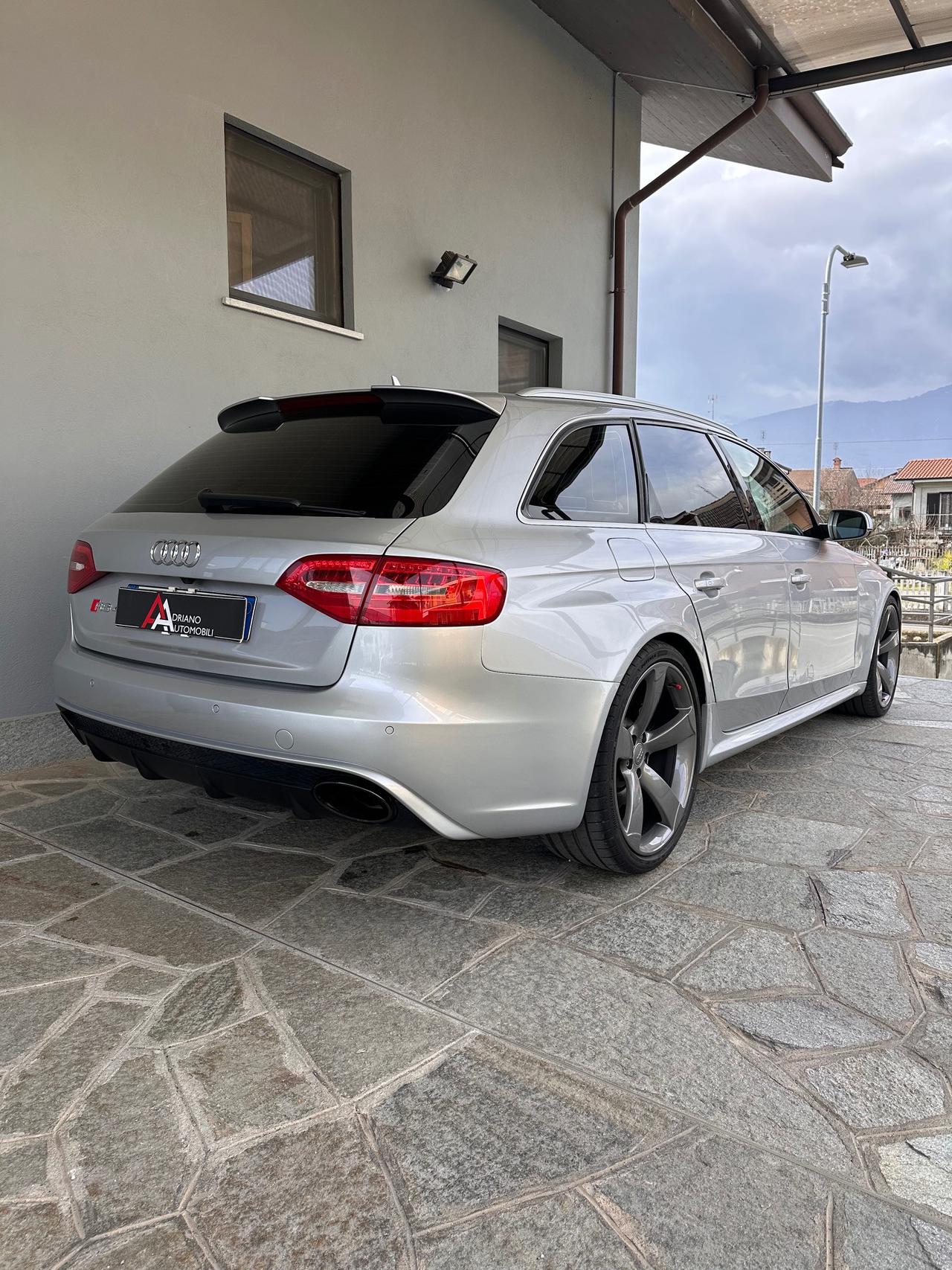 Audi RS4 Avant 4.2 fsi quattro s-tronic