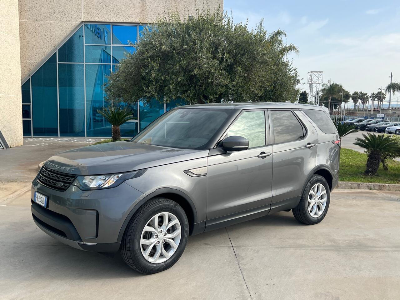 Land Rover Discovery 2.0 SD4 240 CV SE OFFERTA VALIDA ESCLUSIVAMENTE PER OPERATORI DEL SETTORE