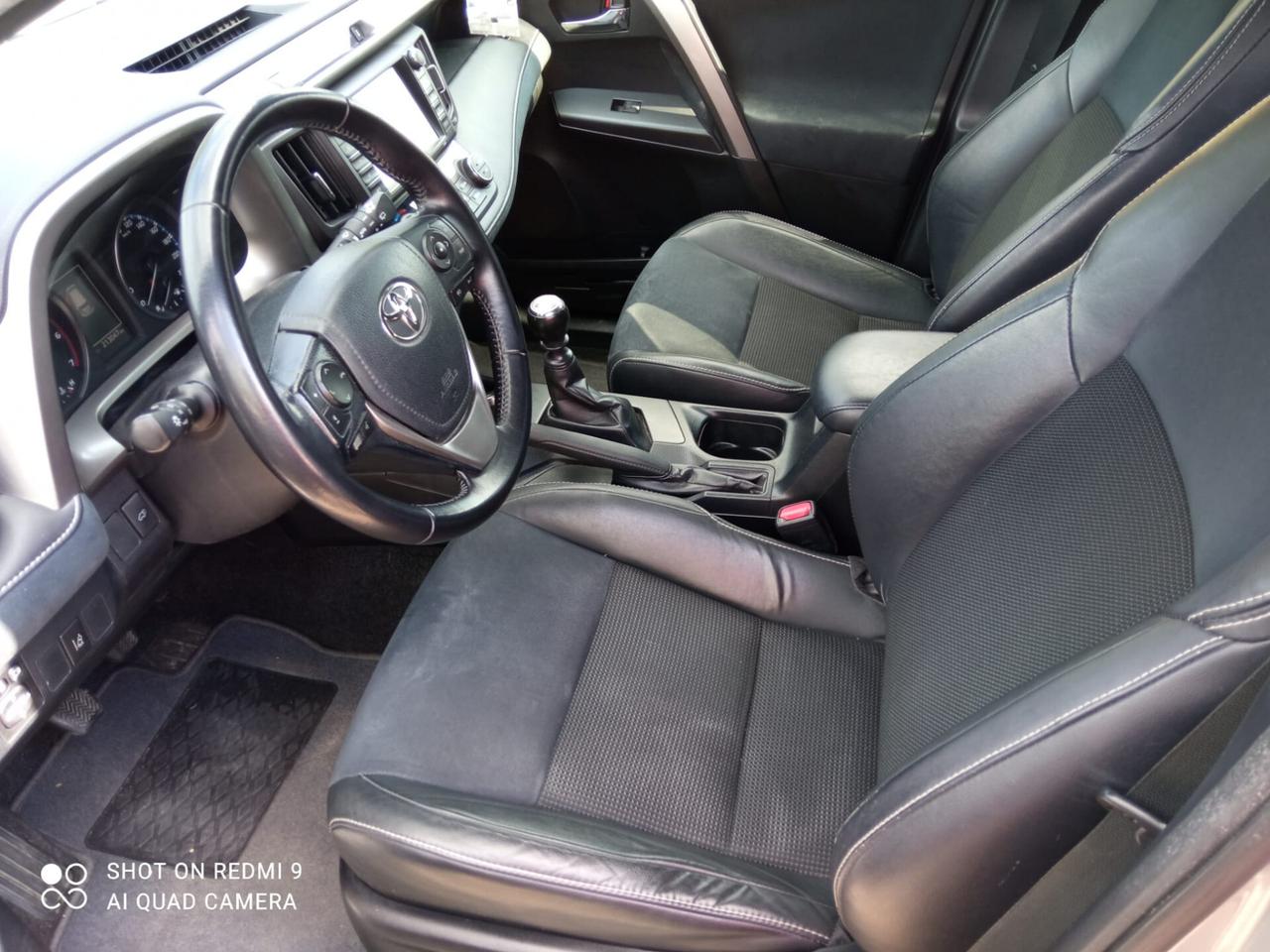 Toyota RAV 4 RAV4 2.0 D-4D 2WD Style