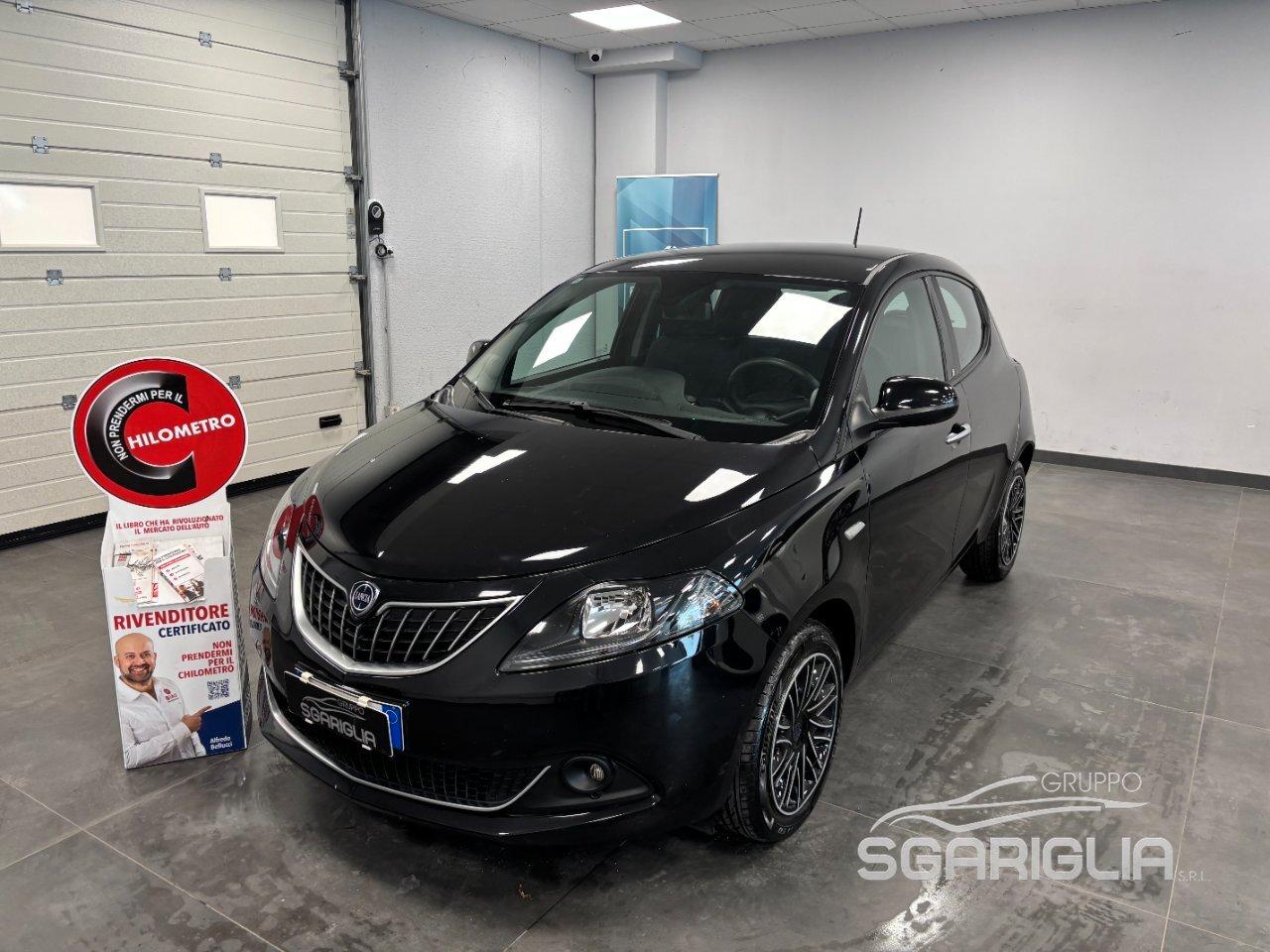 Lancia Ypsilon 1.0 Benzina Hybrid Ecochic Gold 5 Porte