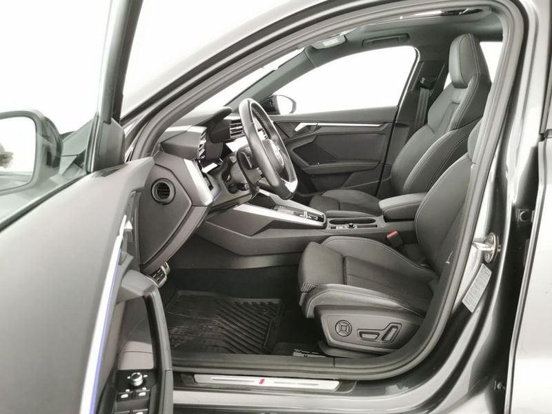 Audi A3 S3 Sportback 2.0 tfsi Sport Attitude quattro s-tronic