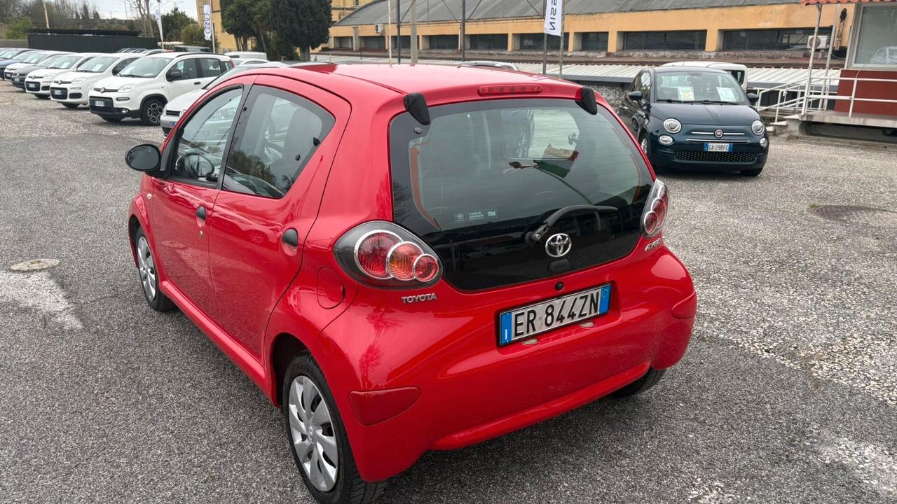 Toyota Aygo 1.0 12V VVT-i 5 porte Lounge Connect