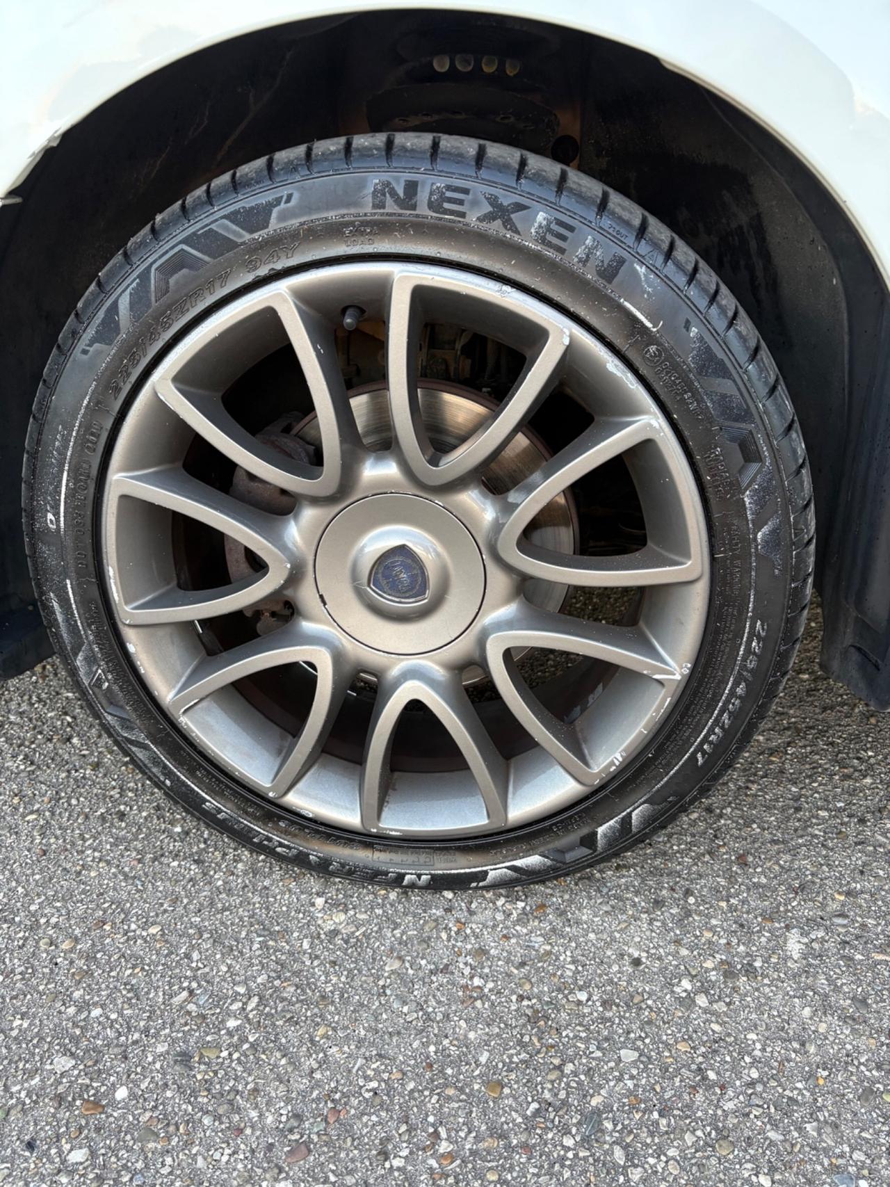 Lancia Delta 1.6 MJT adatta a neopatentati