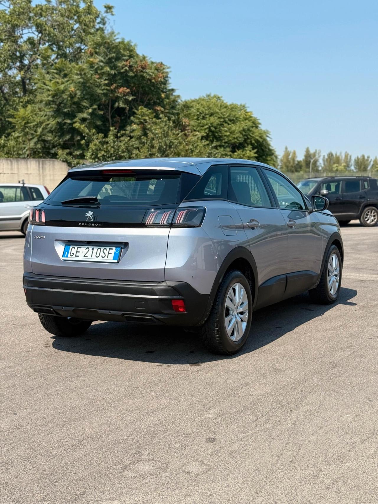 Peugeot 3008 1.5 diesel auto 2021 km certificati
