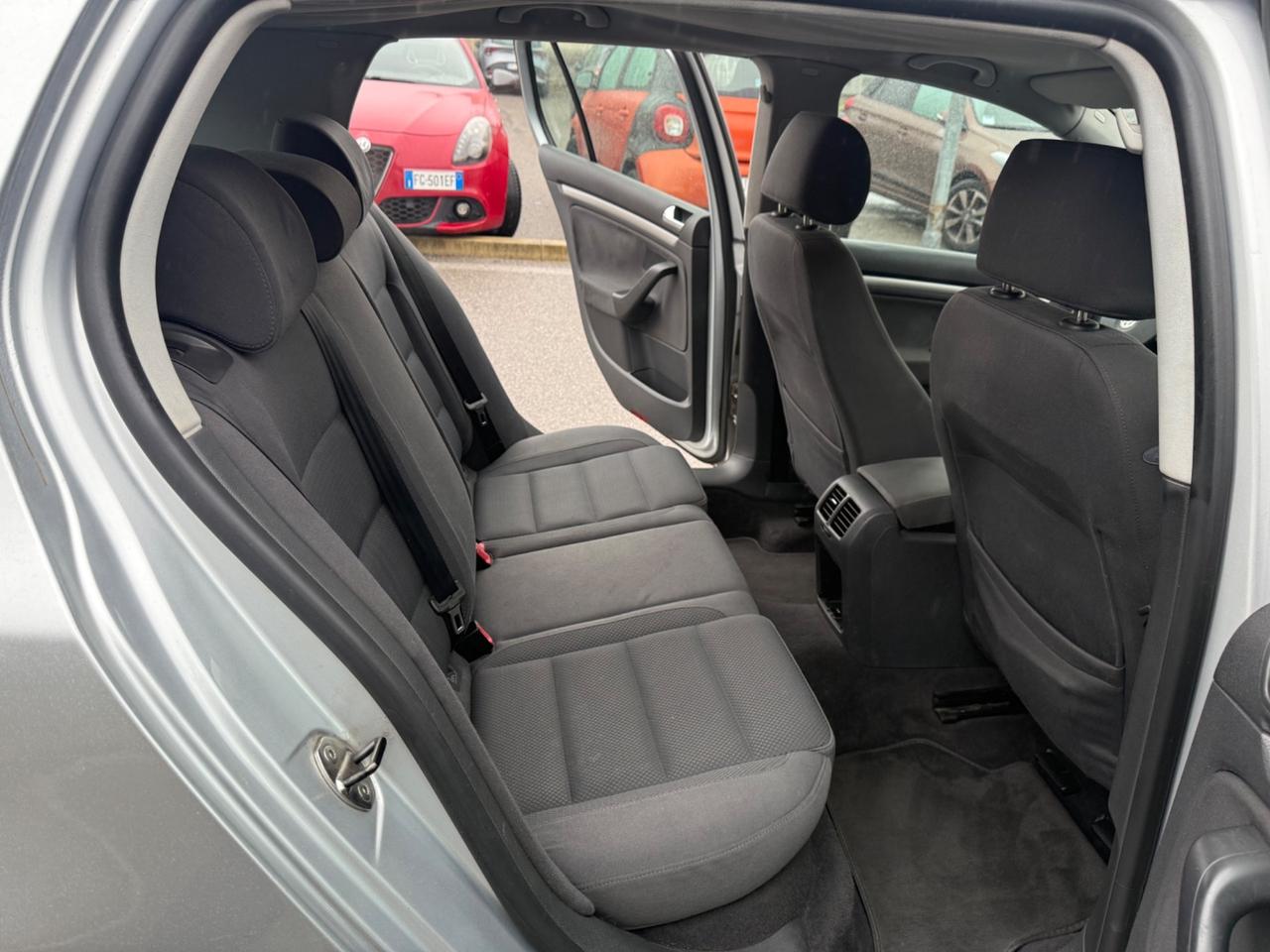 Volkswagen Golf 2.0 16V TDI 5p. Comfortline