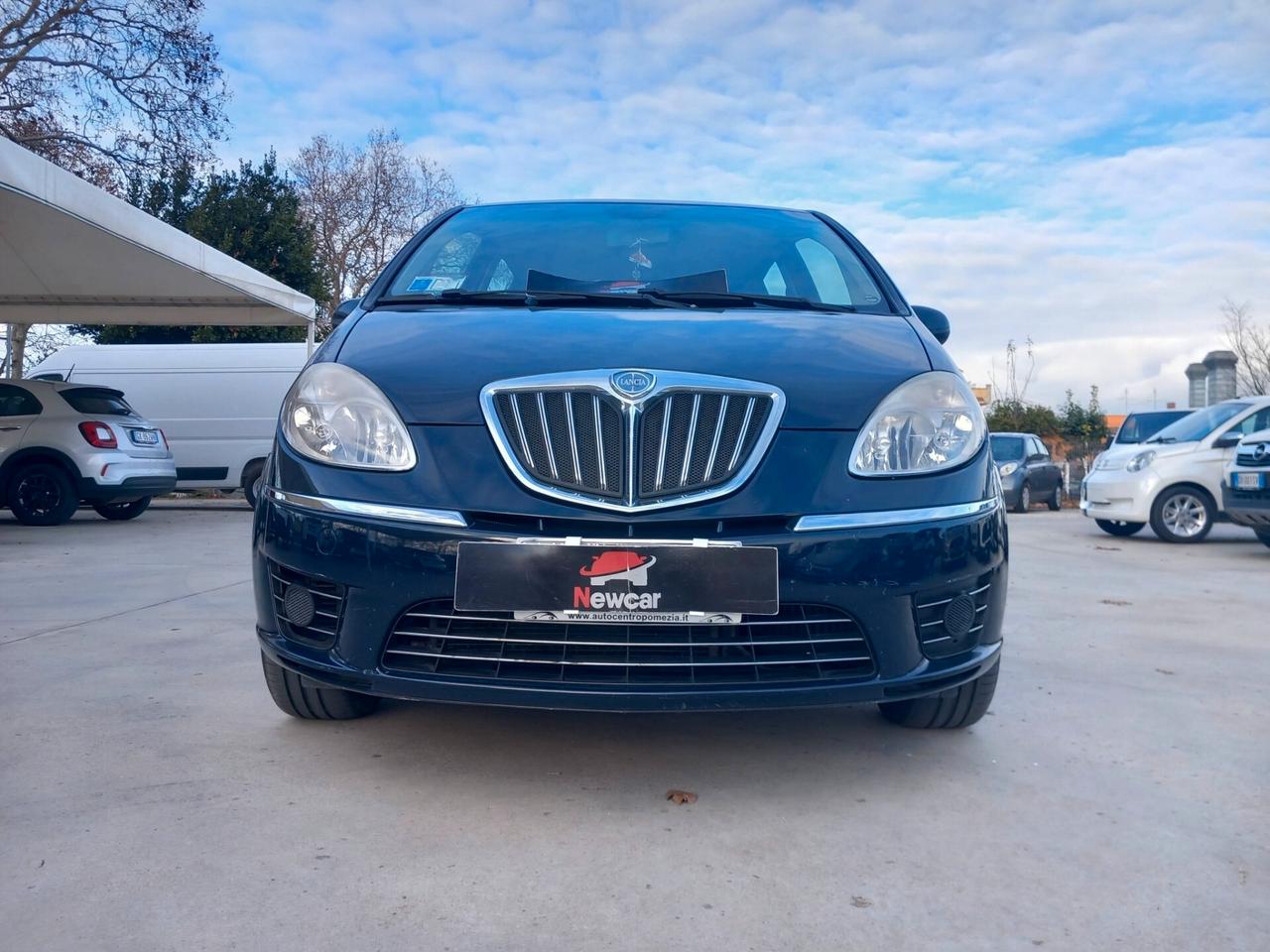 Lancia MUSA 1.6 Multijet Oro gomme nuove doppia chiava ottima utilitaria