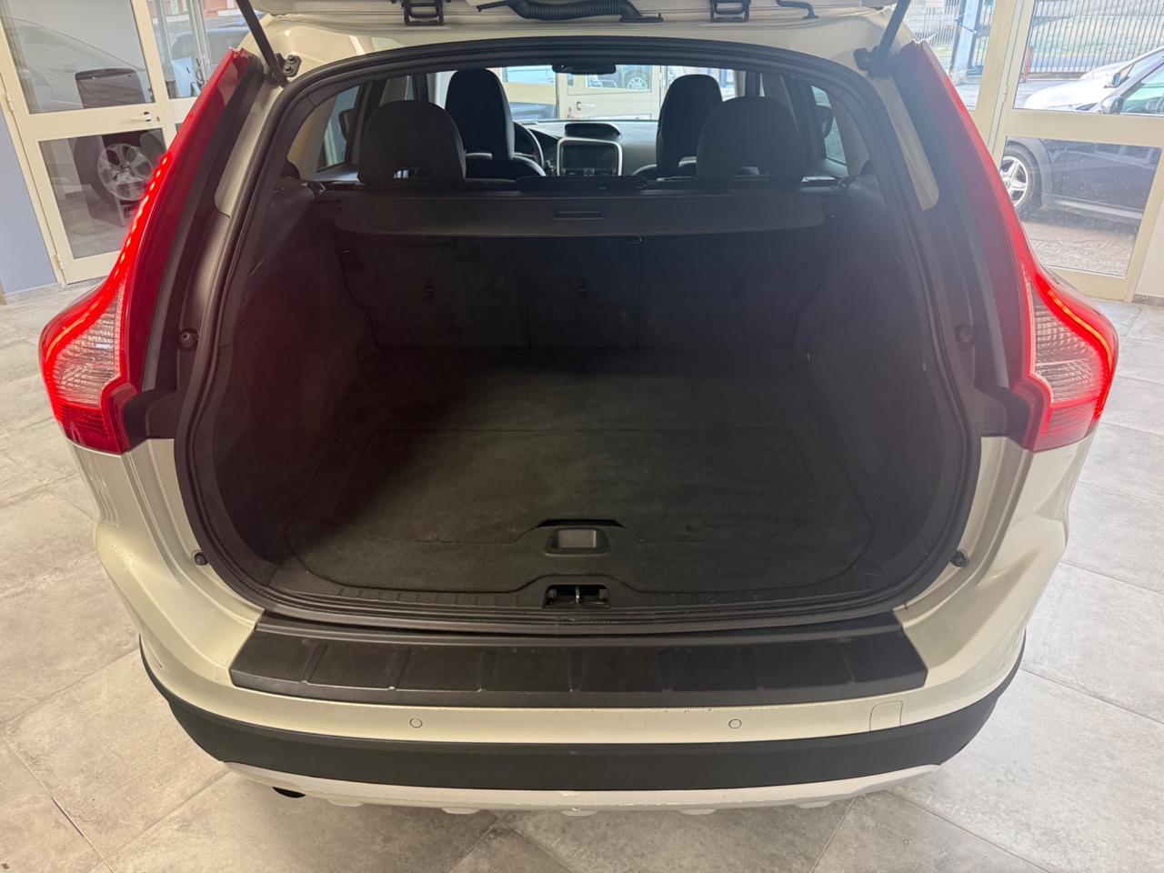 Volvo XC 60 XC60 D5 AWD Momentum