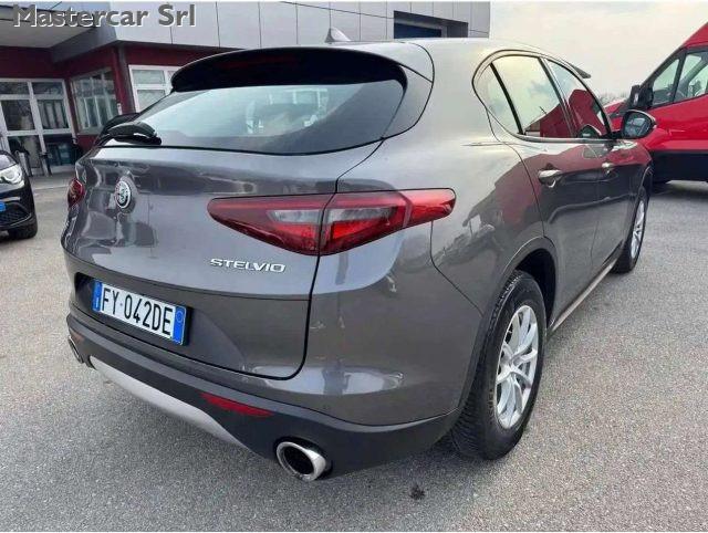 ALFA ROMEO Stelvio 2.2 t Business Q4 190cv AT8 auto - FY042DE