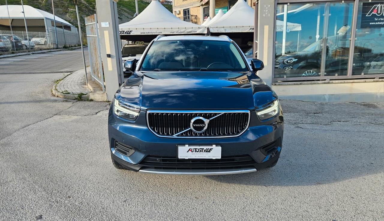 Volvo XC40 D3 AWD Geartronic Momentum