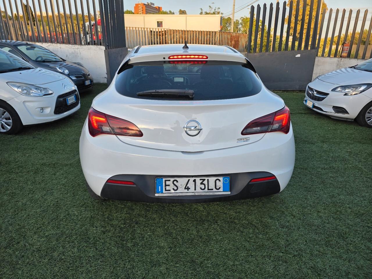 Opel Astra GTC 1.7 CDTI 130CV S&S 3 porte Sport
