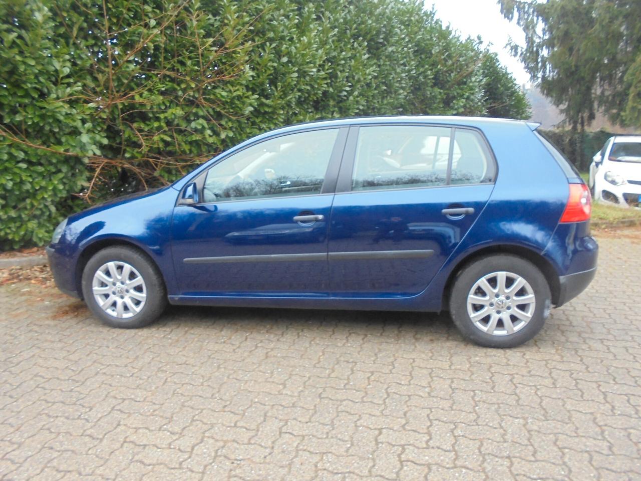 Volkswagen Golf 1.6 16V FSI 5p. Comfortline