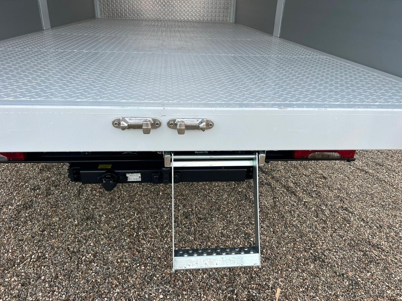 IVECO DAILY 35-13 CASSONE CON CENTINA